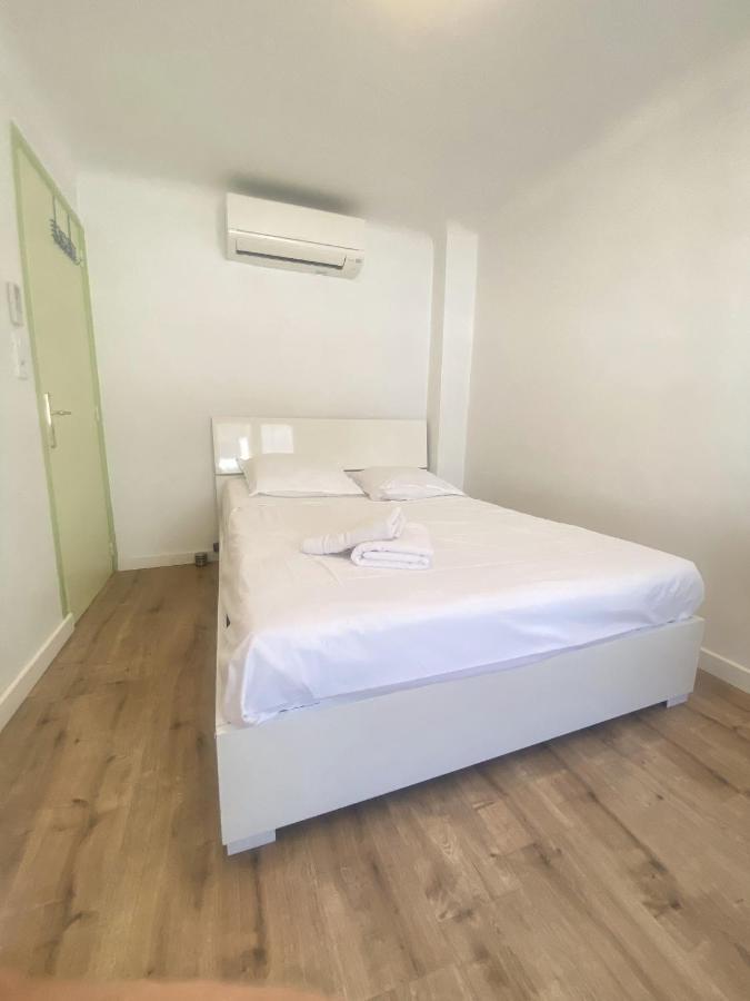 Appartement La Cle Maison De Ville, Clim, Wifi A La Bayore